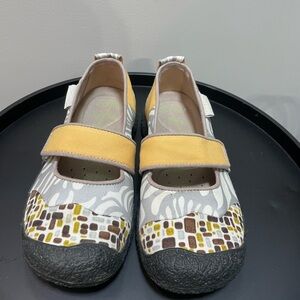 Woman’s Keen slip-ons